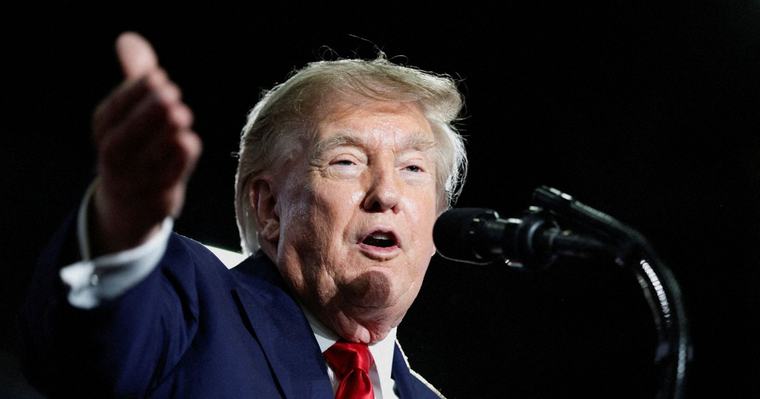 変容する米国:「実績」強調トランプ氏 支持率最低で苦境の共和党に打つ手は?