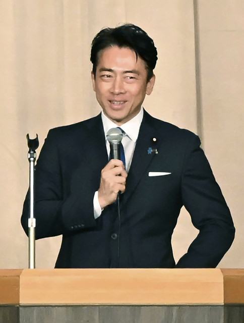 小泉氏 自衛隊員用アプリ導入に意欲