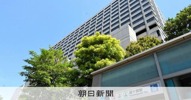 暴行事件で「デヴィ夫人」に罰金20万円求刑 弁護側「事情あった」