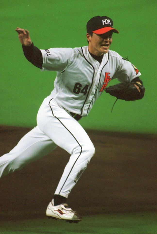 「奇跡のツーショット」異例転身から３年…元タイトルホルダーの５４歳が経営のカフェに城島健司氏が来店 スリムなイケオジに「たまらない」「元気そうで」