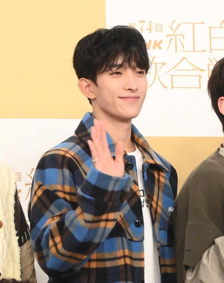 ＳＥＶＥＮＴＥＥＮ・ドギョム ８日に韓国軍へ入隊 前日にライブ配信で涙「軍隊に行くんだって実感わいて」