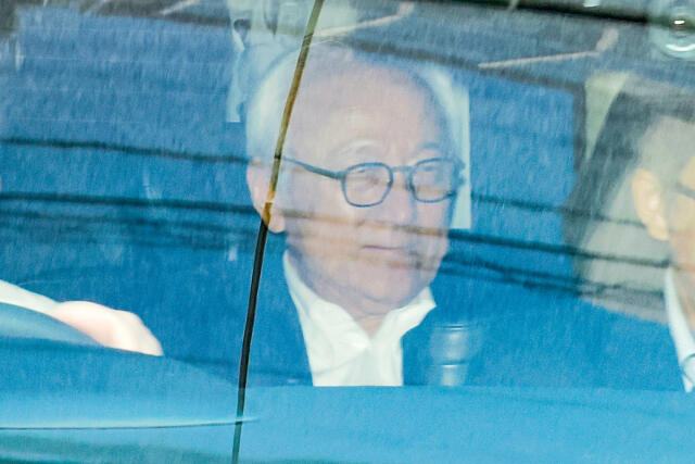 福岡県議会 来春統一選で自民半減か