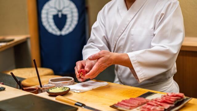 倒産増「個人すし店」だけ苦境の訳