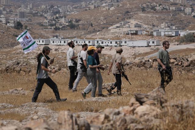 イスラエル 無許可入植地の撤去指示