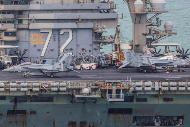 米空母「リンカーン」286日間の傷痕