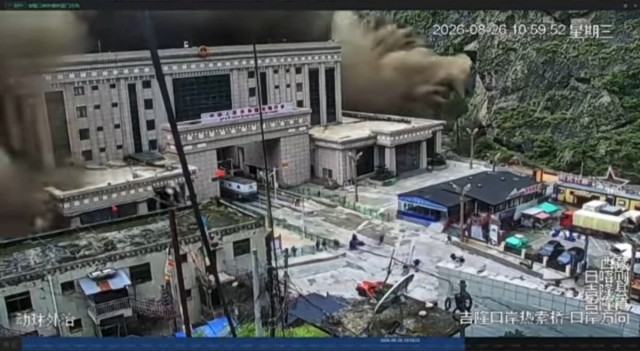 土石流 中国「一帯一路」へも打撃